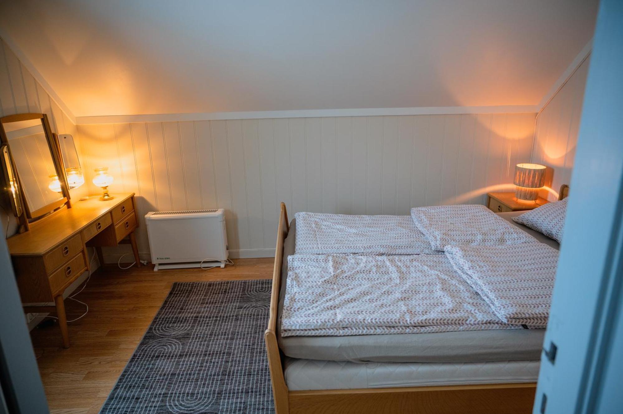 Vakantiehuis Fredfullt Hus Ved Oksfjordvannet Storslett